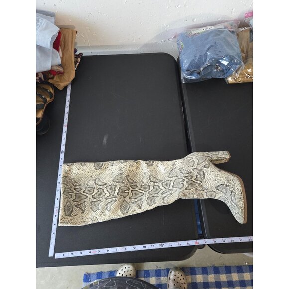 Express Womens Vegan Leather Stovepipe Knee High Boots Heels Size 6 Sexy Date - Picture 6 of 11